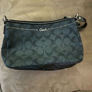 Lightly used, petite Coach bag. In fantastic condition.